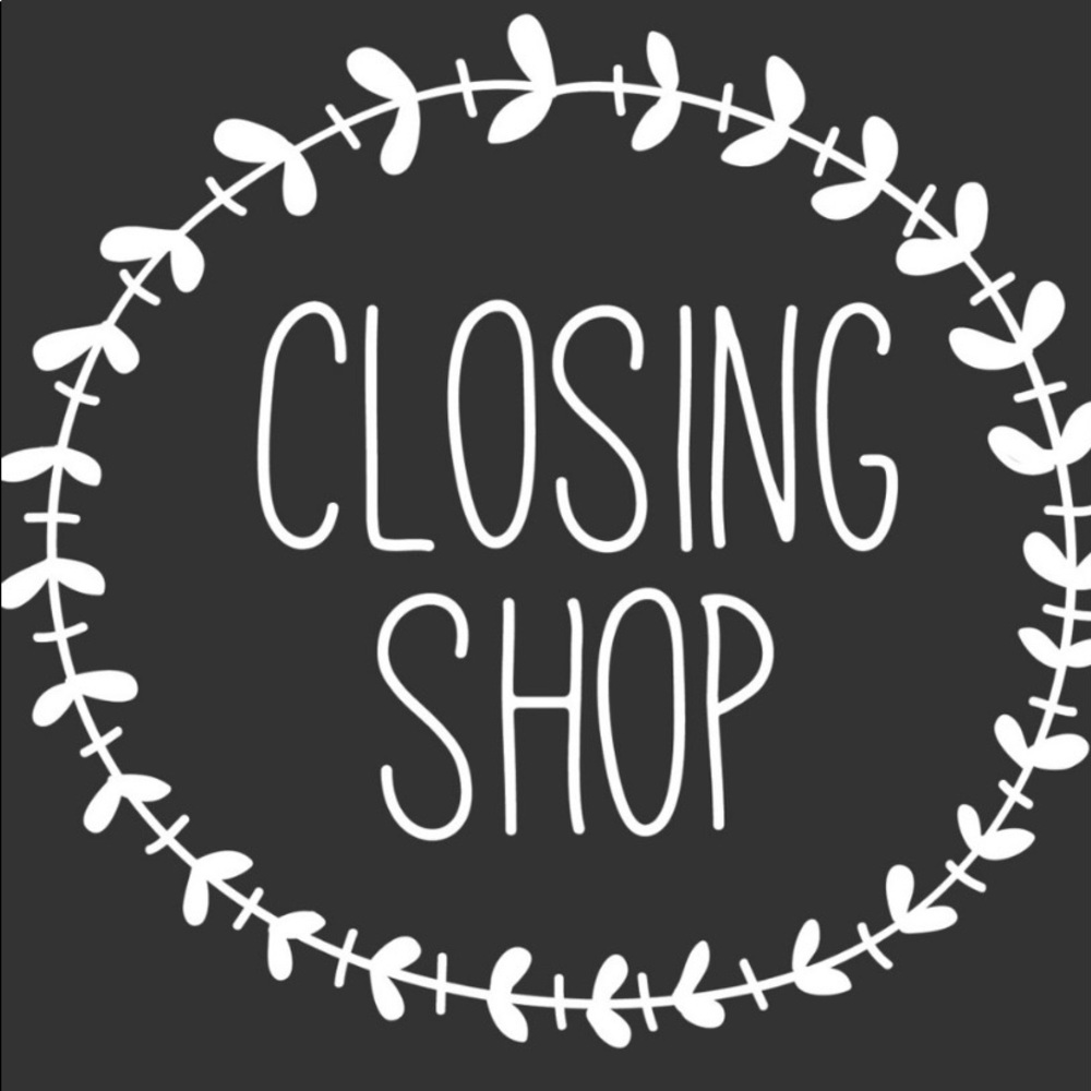Accepting offers!! Everything must go. CLOSING SHOP.